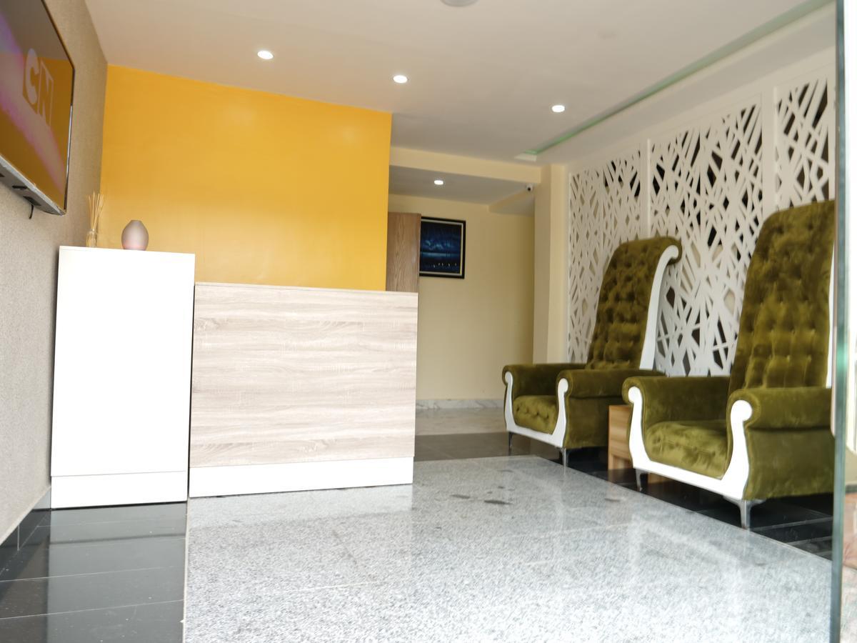 Alexia'S Place Hotel Лагос Экстерьер фото