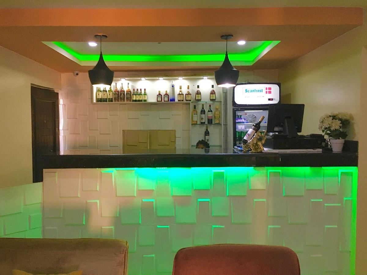 Alexia'S Place Hotel Лагос Экстерьер фото