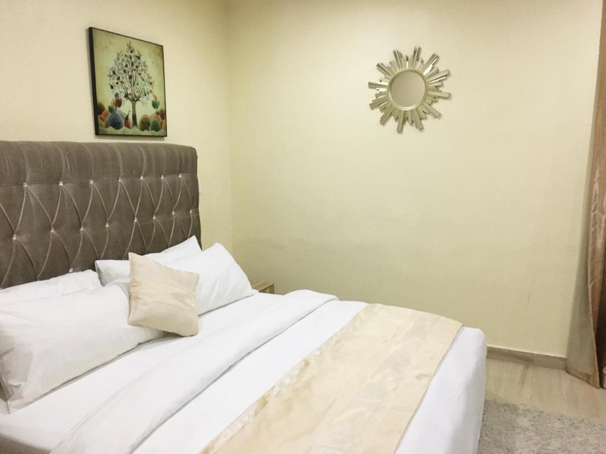 Alexia'S Place Hotel Лагос Экстерьер фото